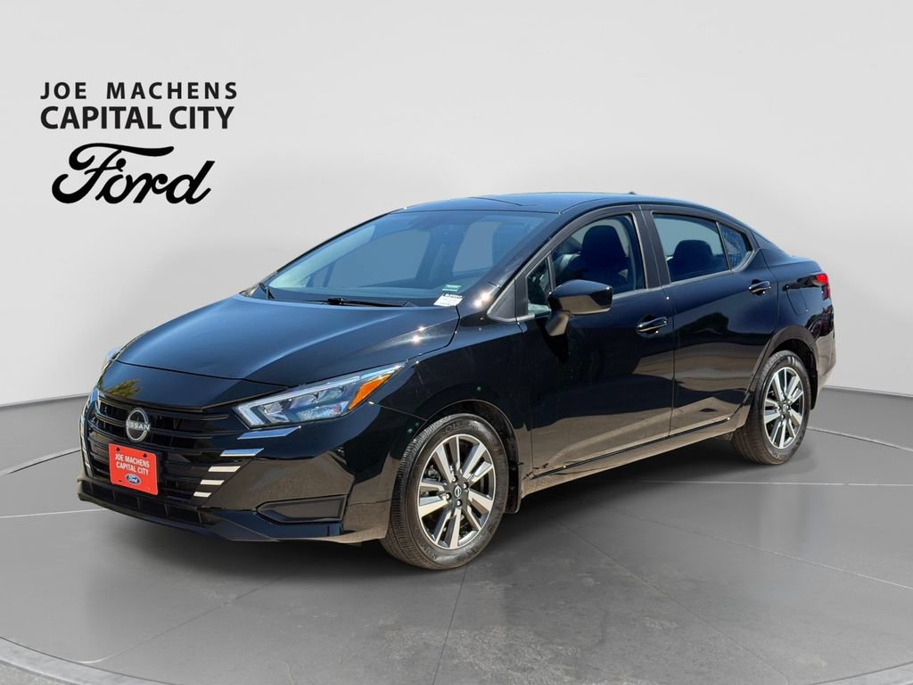 Used 2025 Nissan Versa SV w/ Trunk Package FWD image 9