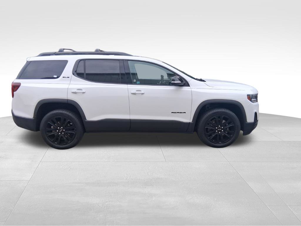 Used 2022 GMC Acadia SLE w/ Driver Convenience Package FWD image 4