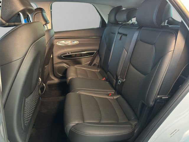 Used 2025 Genesis GV70 2.5T image 16