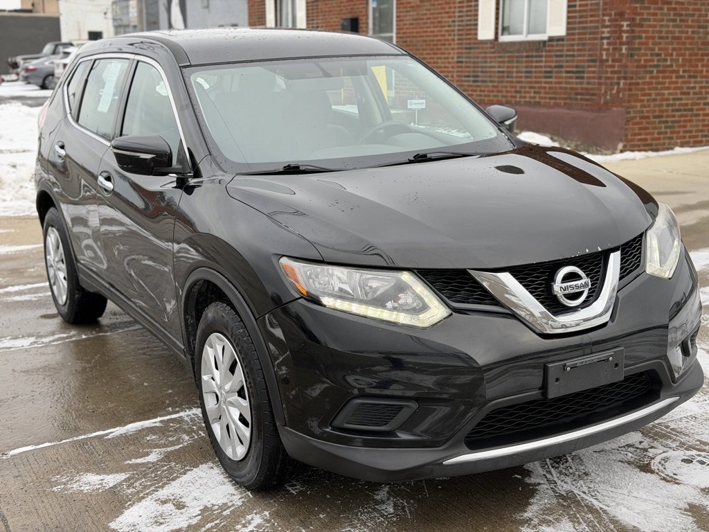 Used 2015 Nissan Rogue S image 3