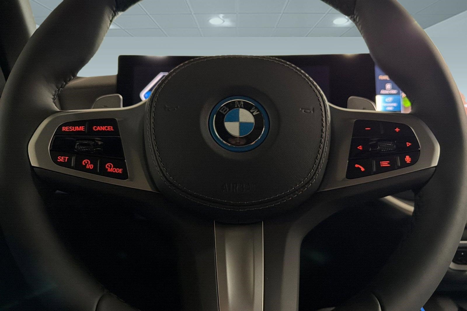 Used 2026 BMW X5 xDrive50e w/ M Sport Package AWD/4WD image 15