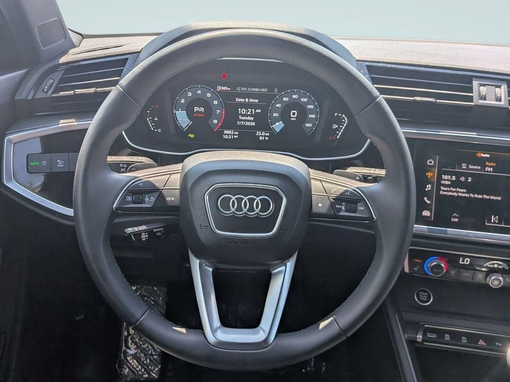 Used 2025 Audi Q3 2.0T Premium w/ Convenience Package AWD/4WD image 16