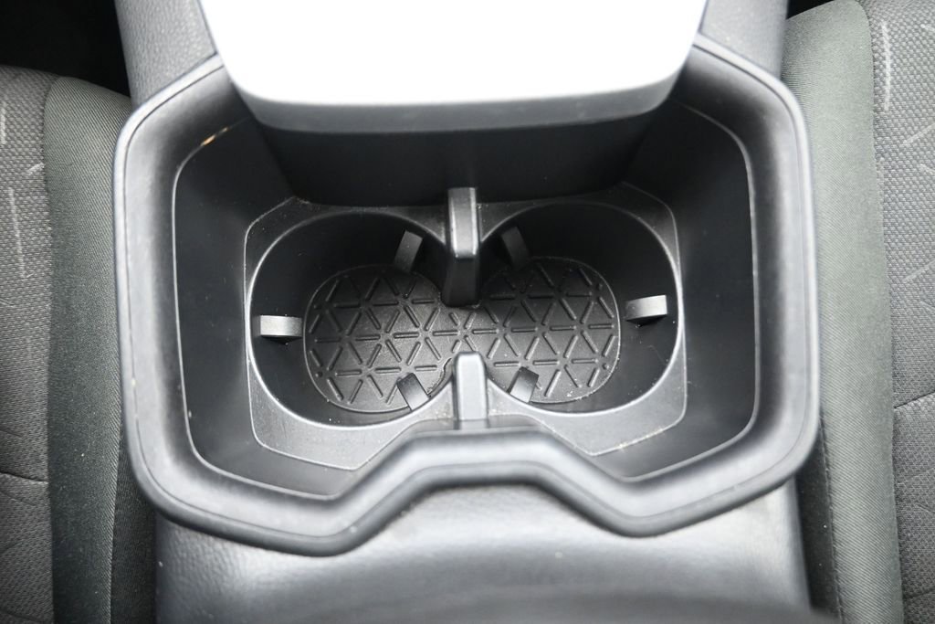 Used 2024 Toyota RAV4 XLE FWD image 10