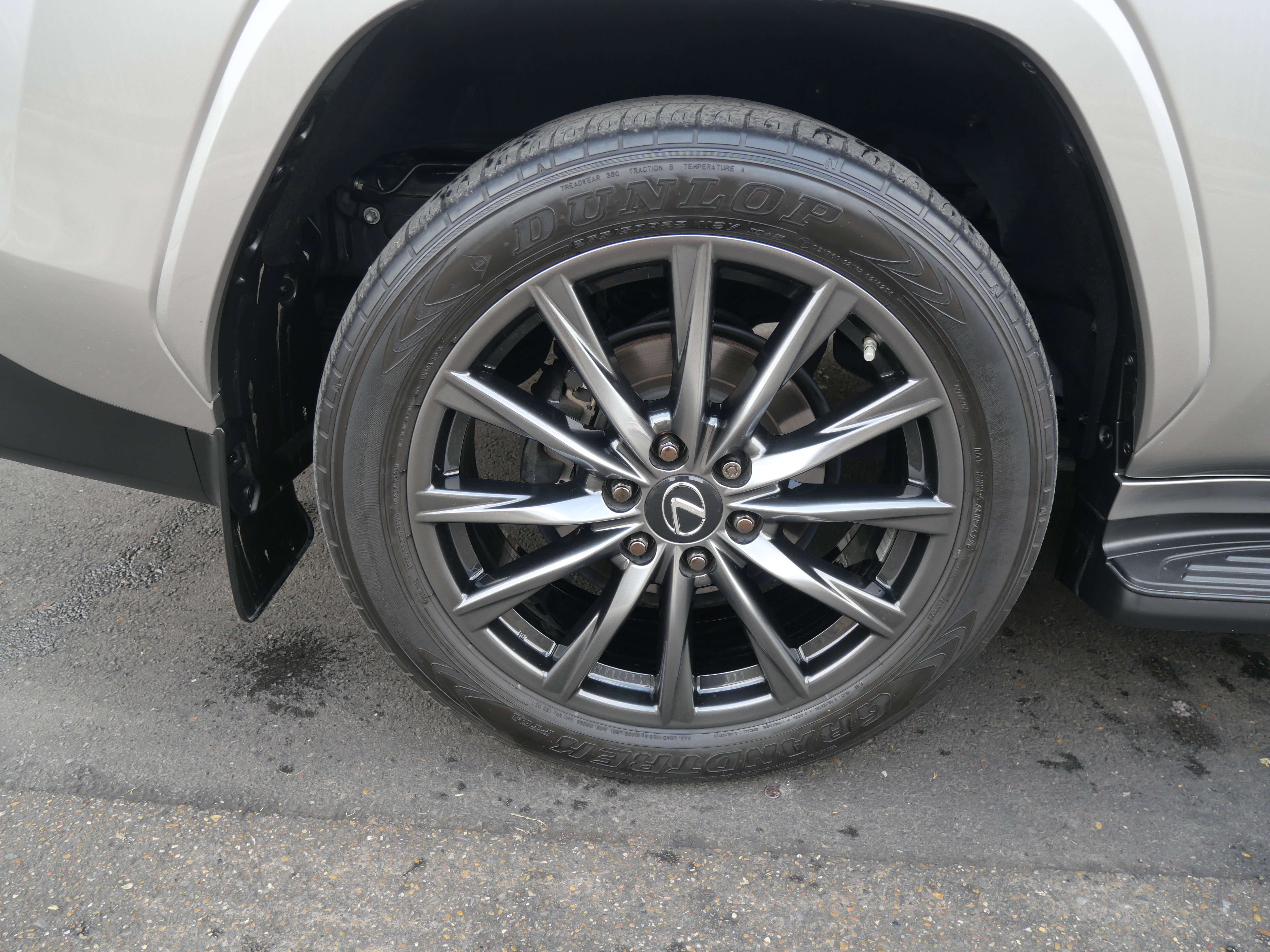 Used 2023 Lexus LX 600 F Sport image 7