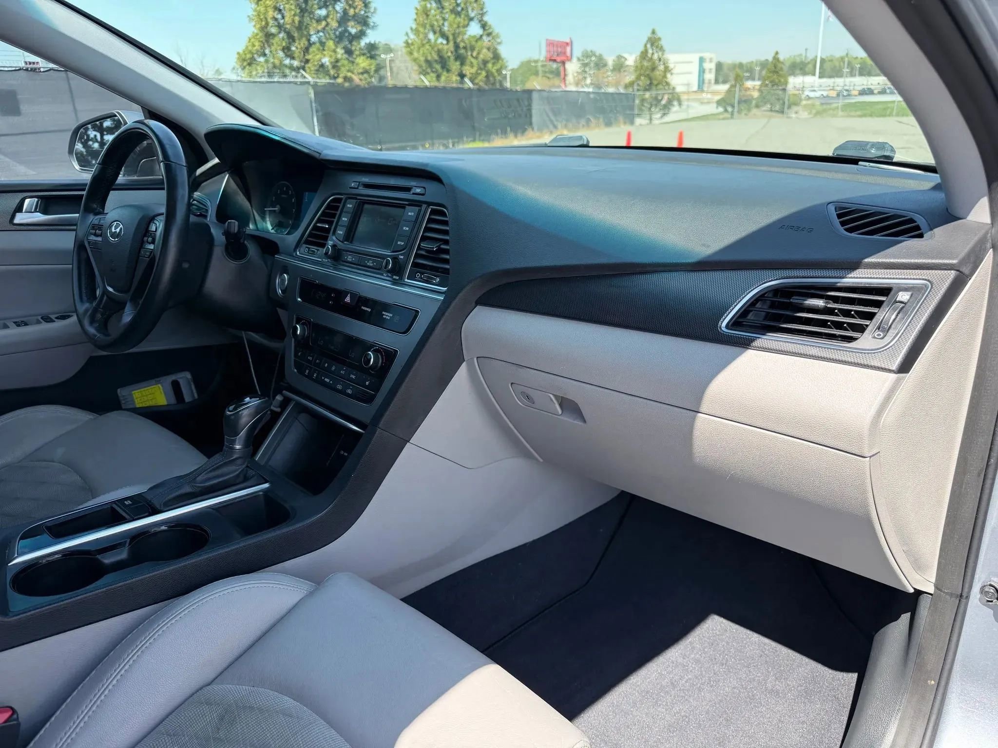 Used 2015 Hyundai Sonata Sport w/ Option Group 03 image 19