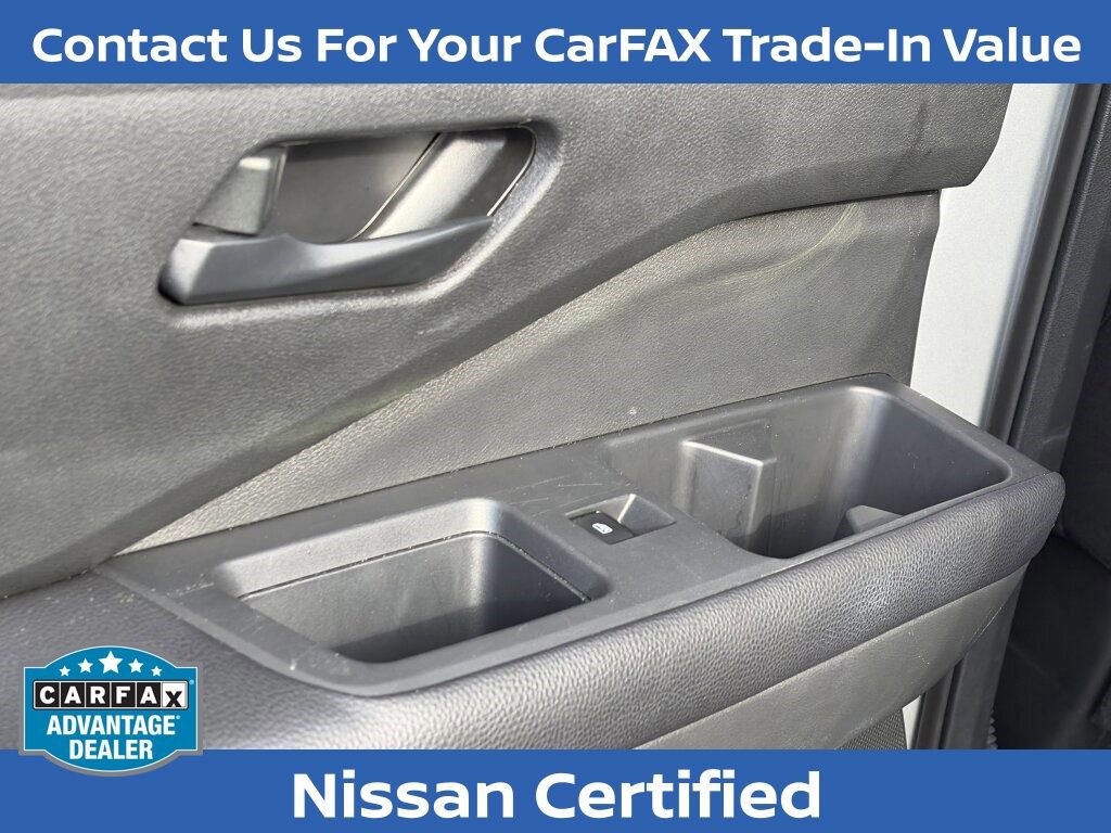 Certified 2025 Nissan Pathfinder SV image 30