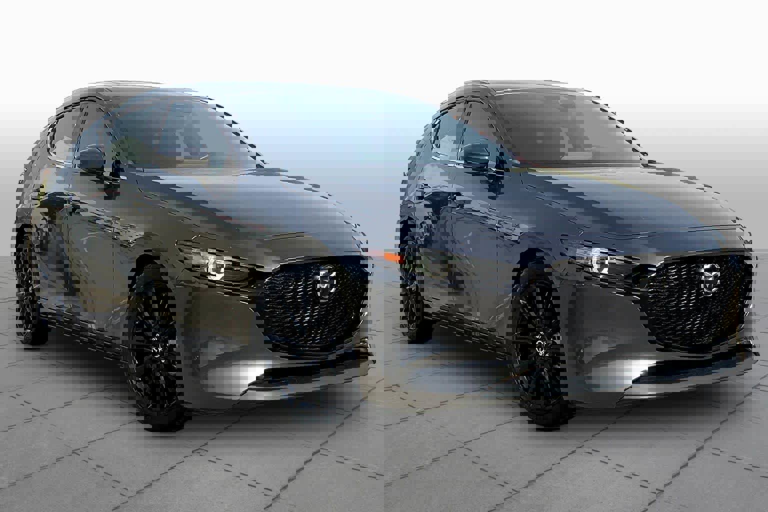 Used 2020 MAZDA MAZDA3 Hatchback w/ Premium Package FWD image 3