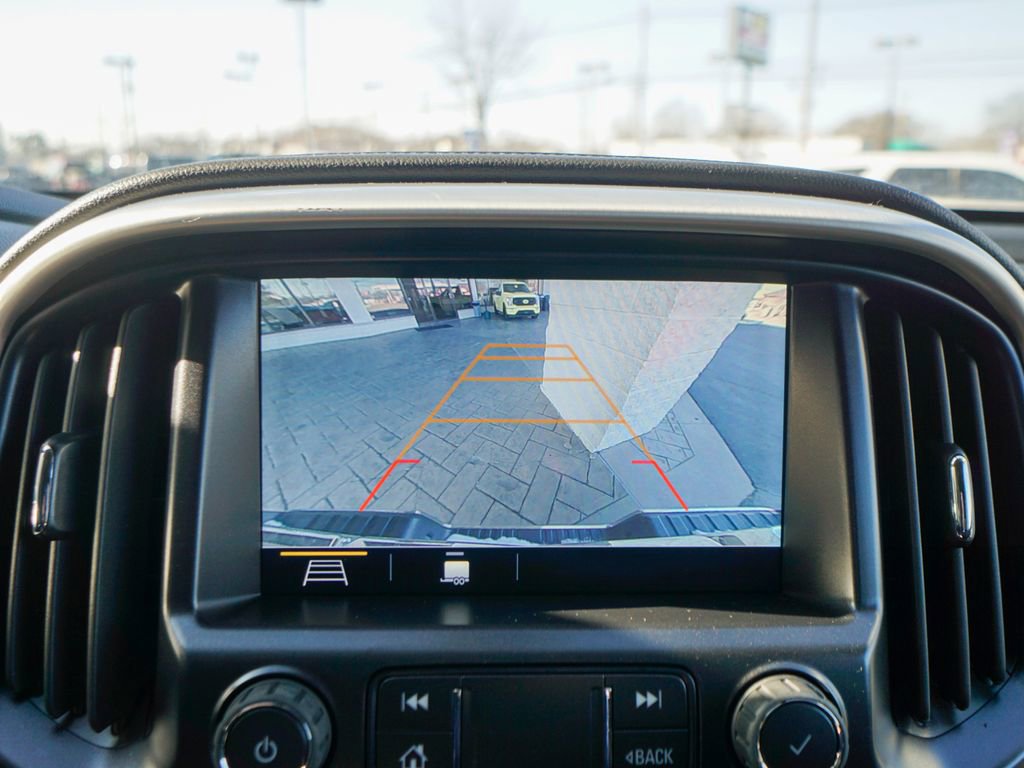 Used 2020 GMC Canyon SLE w/ Elevation Edition image 21