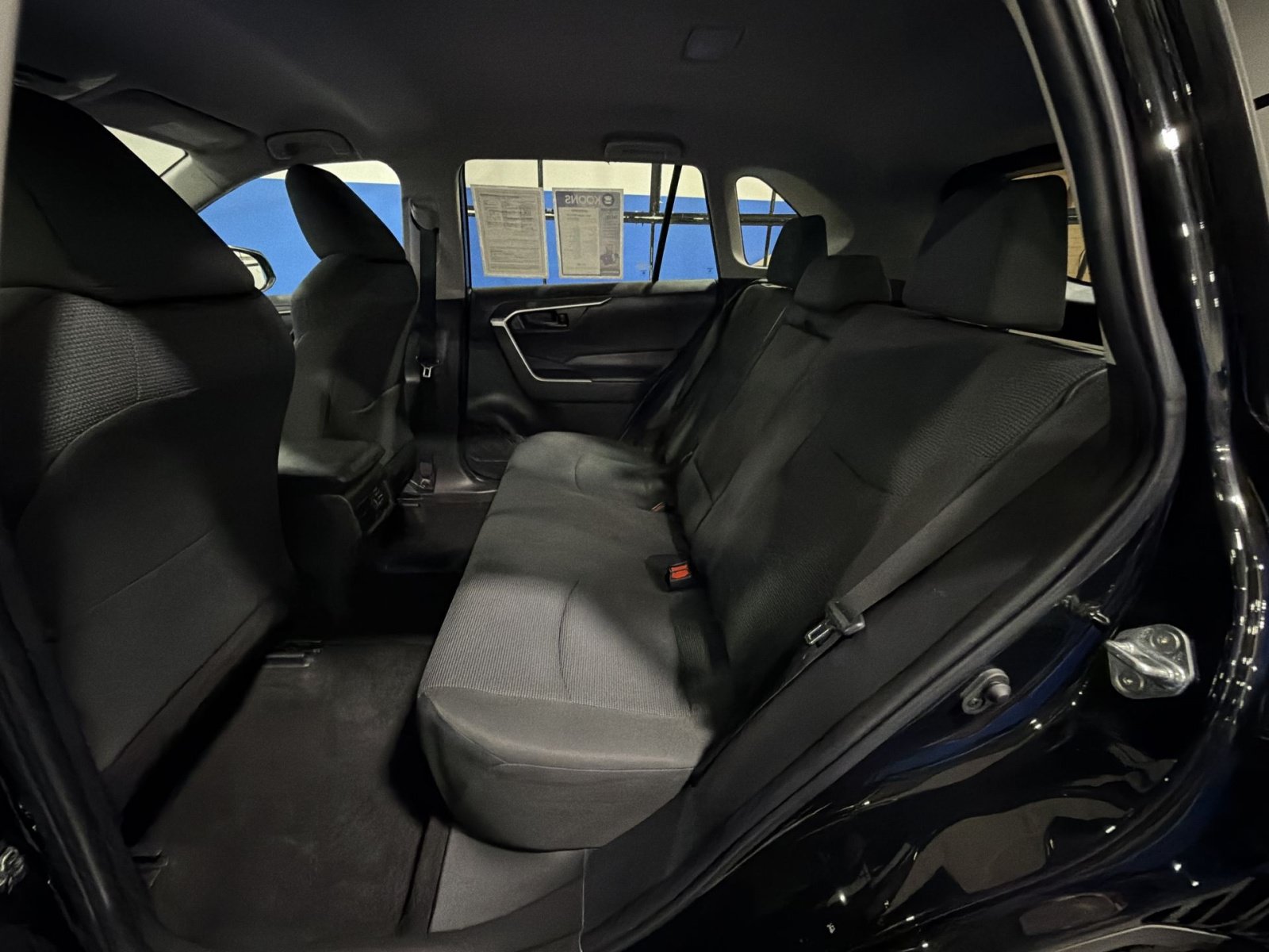 Used 2023 Toyota RAV4 LE AWD/4WD image 27
