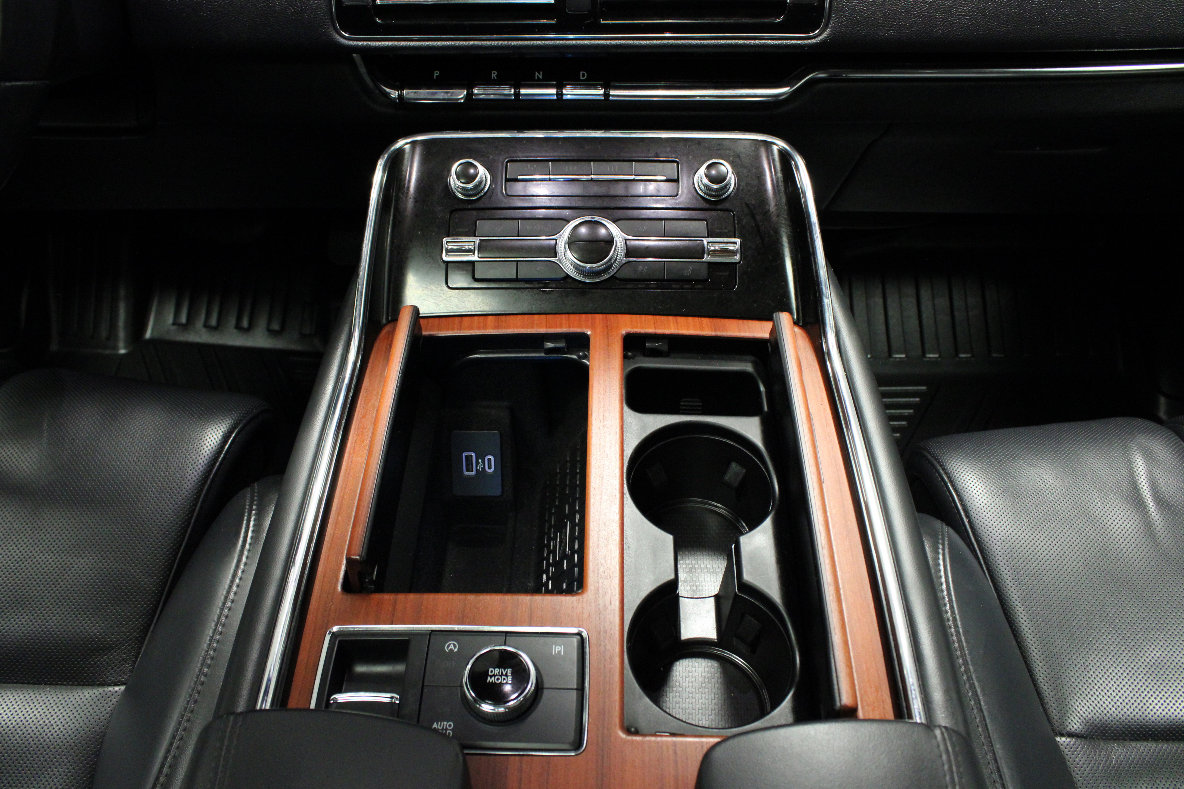 Used 2024 Lincoln Navigator Reserve image 23