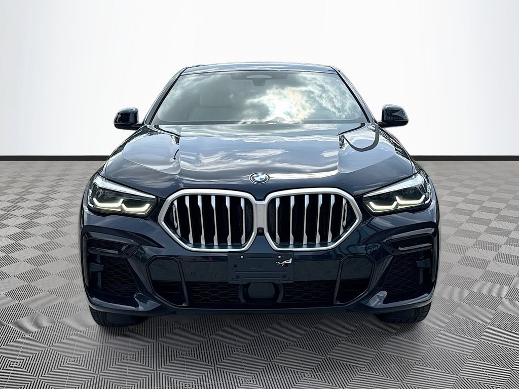 Used 2022 BMW X6 xDrive40i w/ M Sport Package AWD/4WD image 2