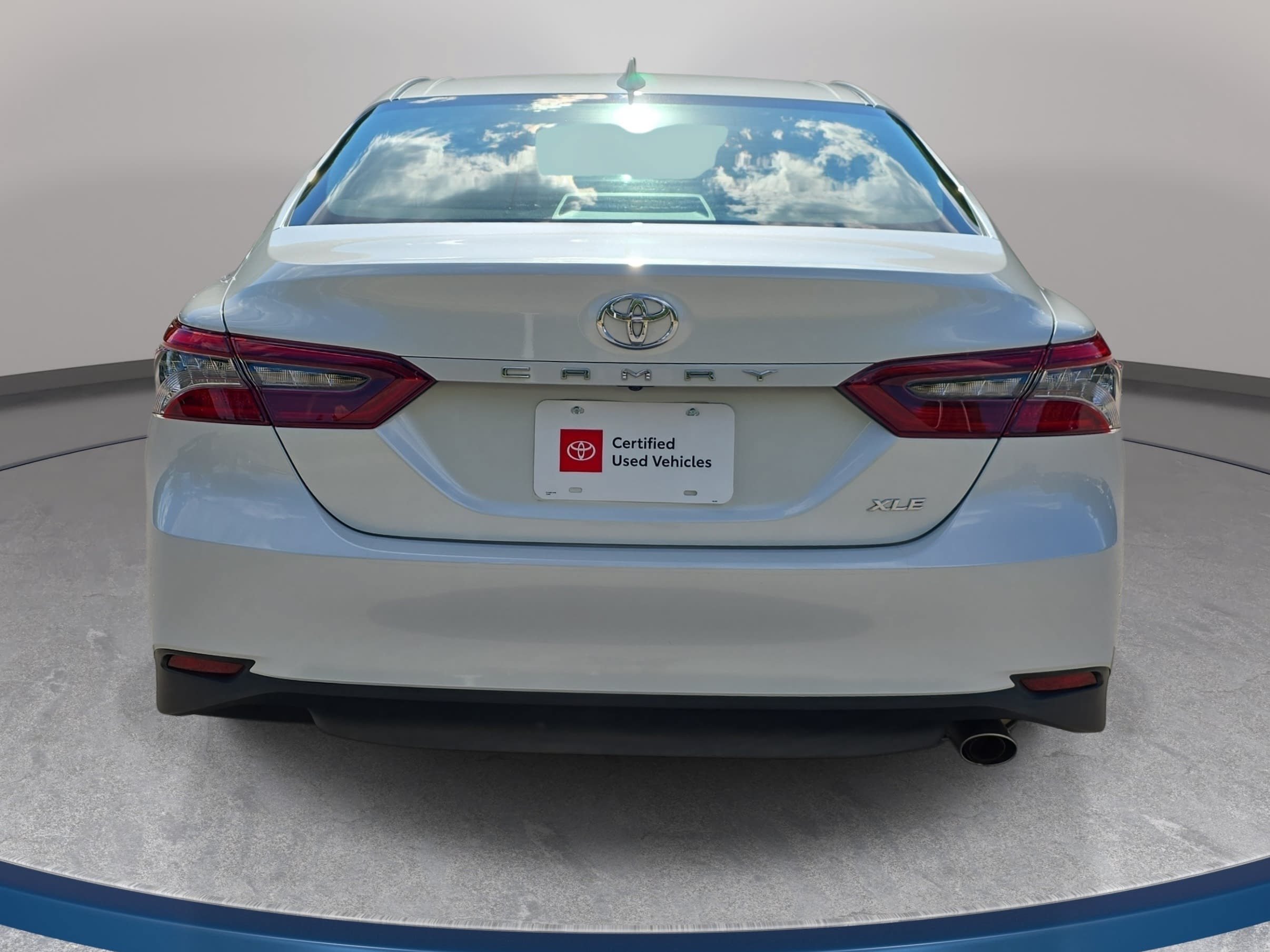 Certified 2023 Toyota Camry XLE FWD image 6