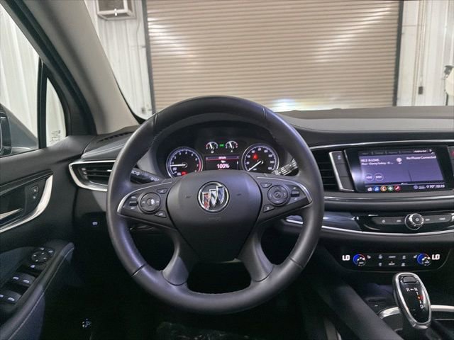 Used 2021 Buick Enclave Essence FWD image 33