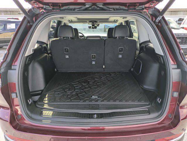 Certified 2022 Jeep Grand Cherokee Limited w/ Luxury Tech Group II RWD image 12