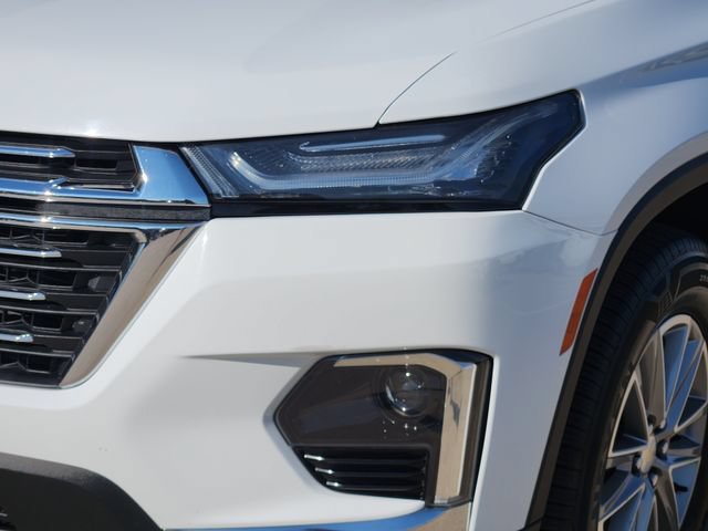 Used 2023 Chevrolet Traverse LT FWD image 17