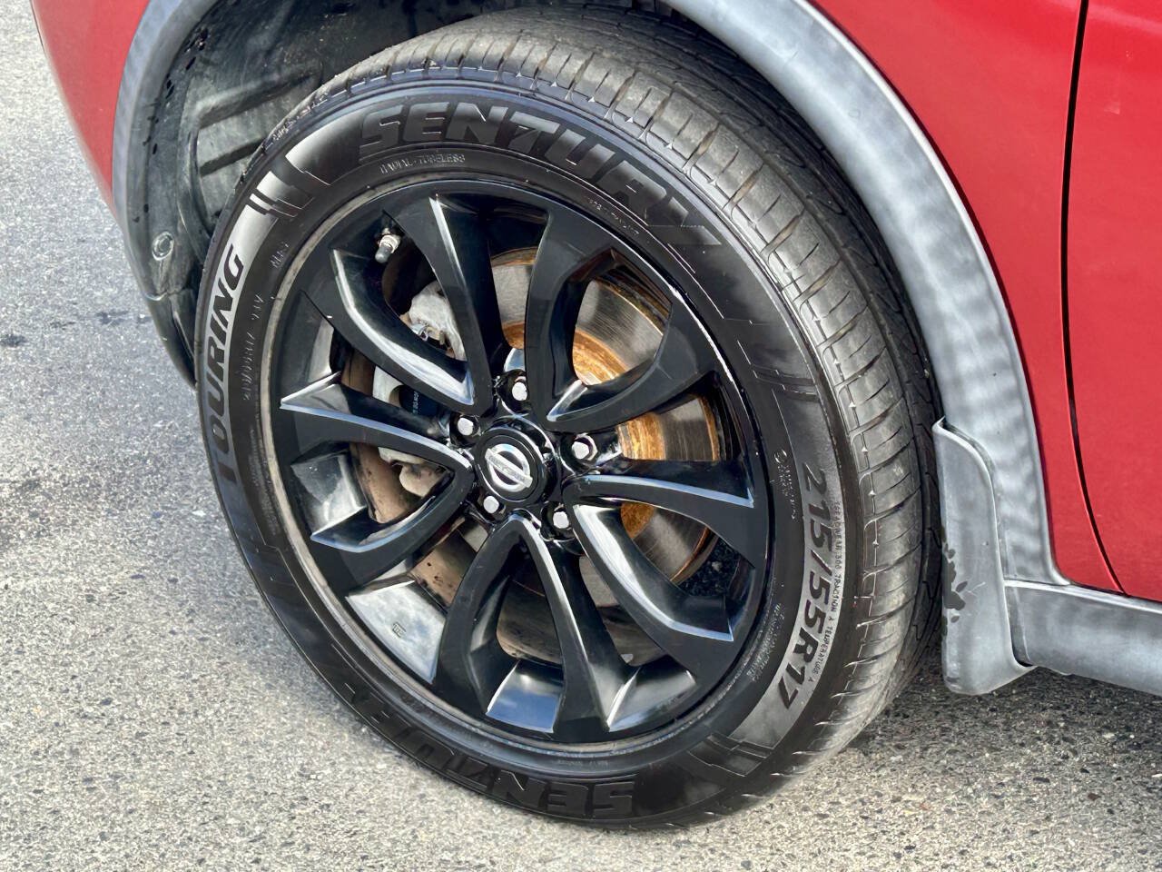 Used 2017 Nissan Juke SL FWD image 28