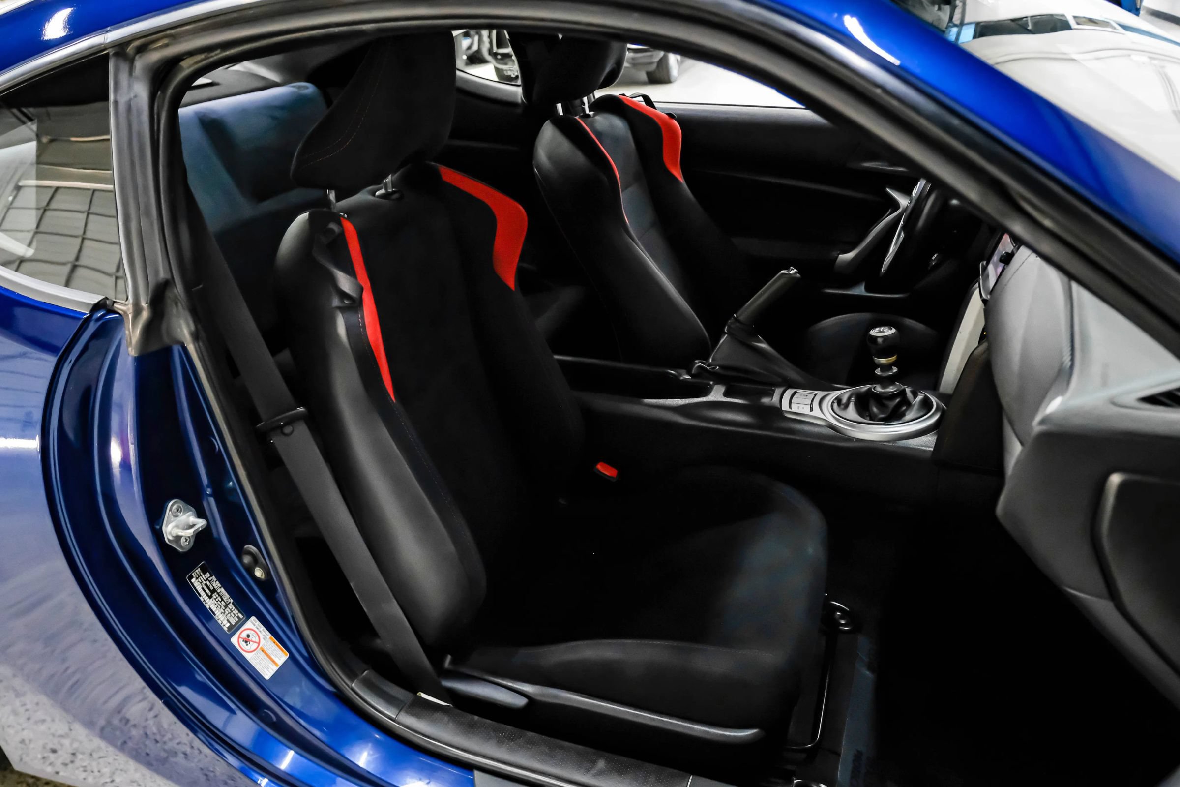 Used 2015 Scion FR-S RWD image 23