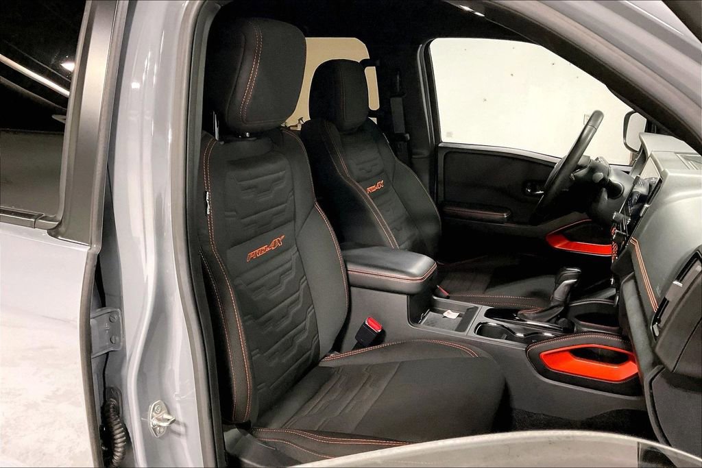 Used 2025 Nissan Frontier PRO-4X AWD/4WD image 9