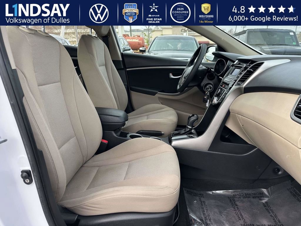 Used 2016 Hyundai Elantra GT image 11