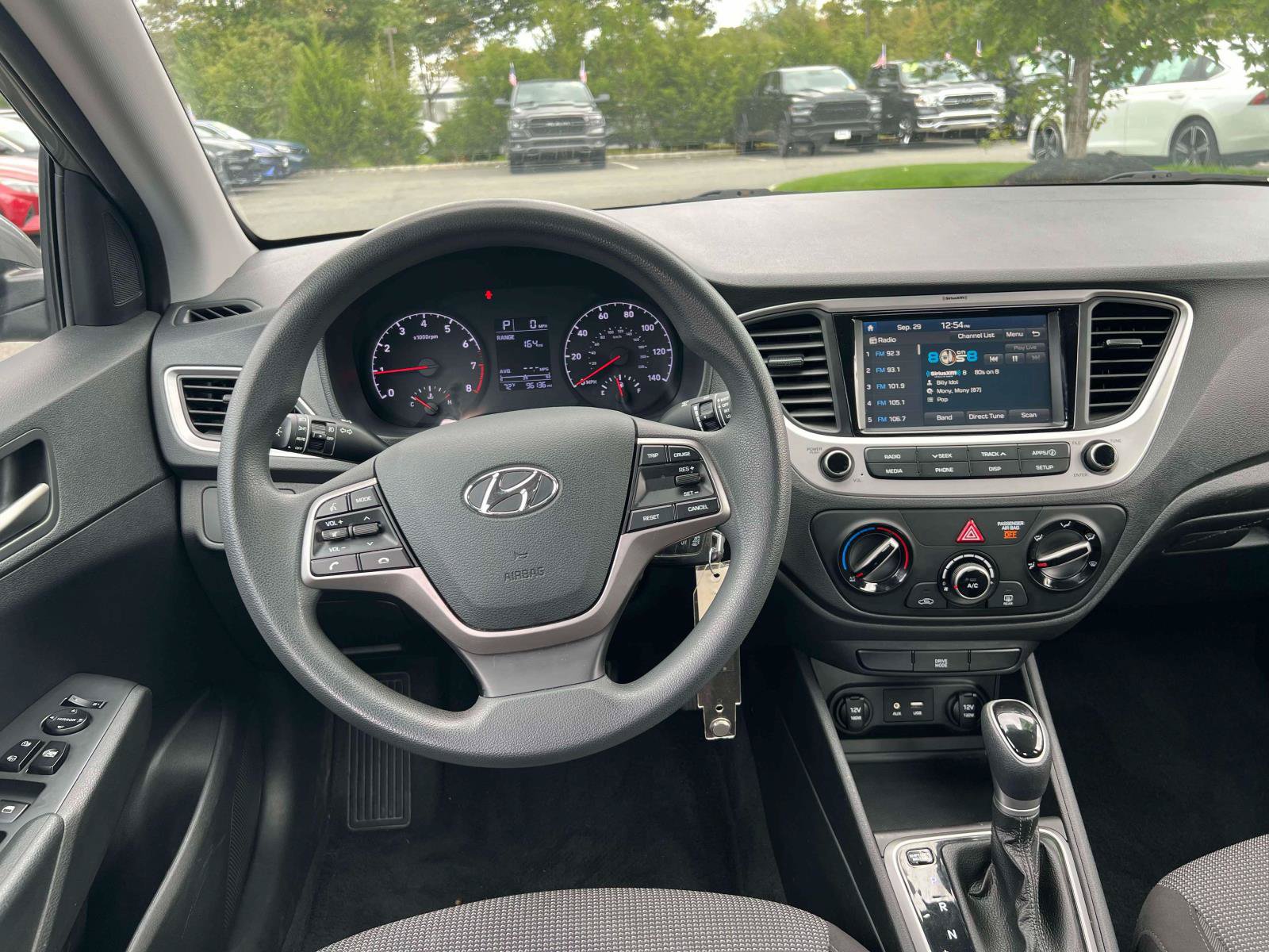 Used 2022 Hyundai Accent SEL FWD image 21