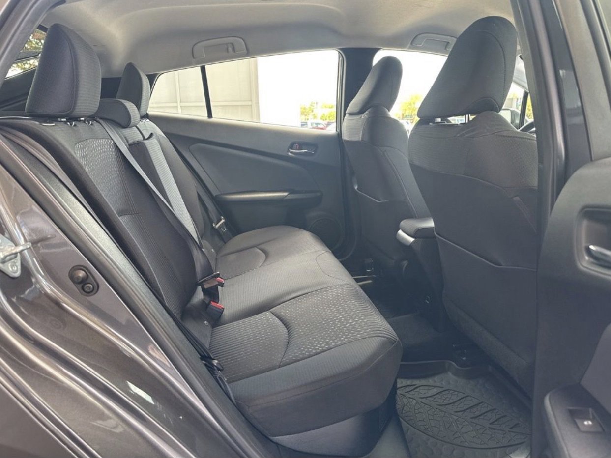 Used 2016 Toyota Prius Two FWD image 11