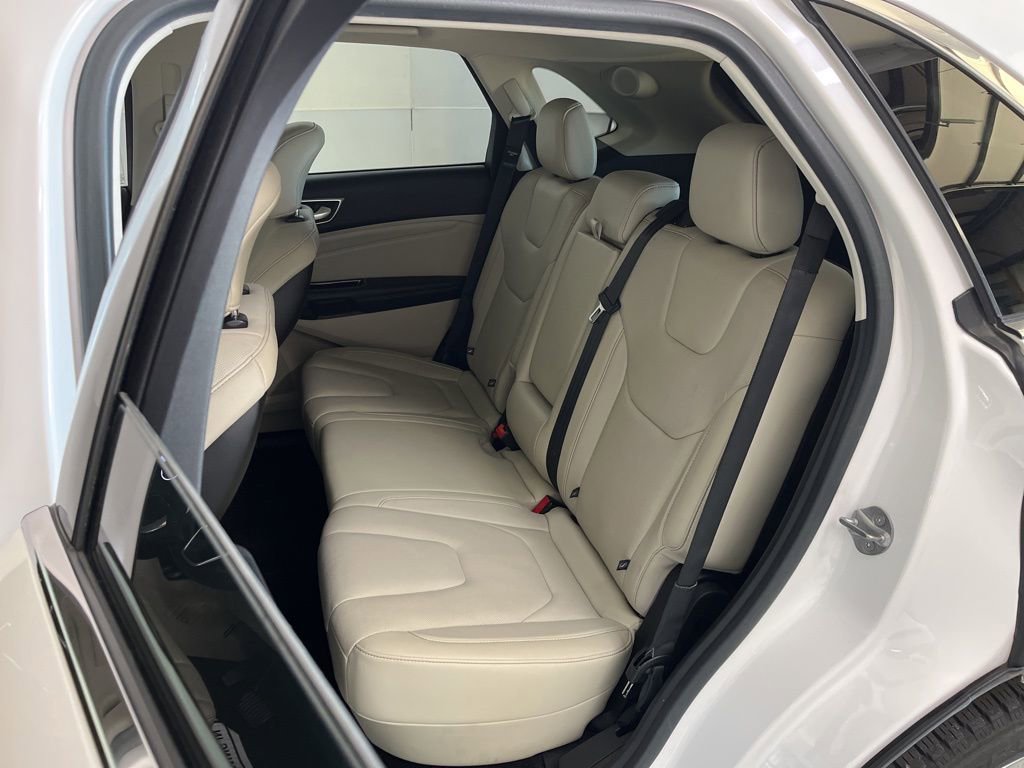 Used 2015 Ford Edge Titanium w/ Equipment Group 302A image 19