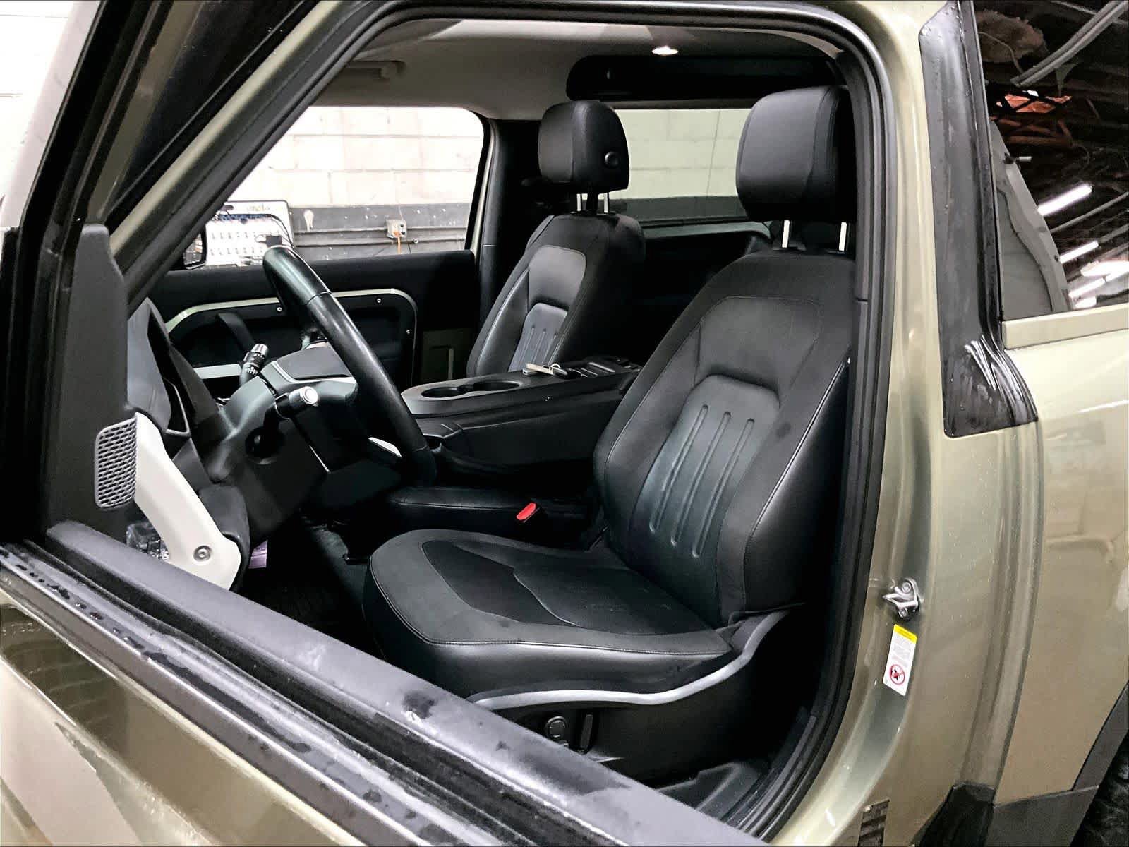 Used 2021 Land Rover Defender 90 First Edition AWD/4WD image 27
