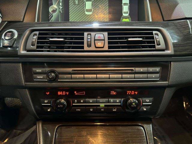 Used 2014 BMW 550i xDrive Sedan AWD/4WD image 28