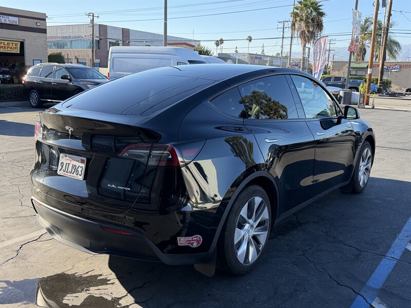 Used 2023 Tesla Model Y Long Range AWD/4WD image 7