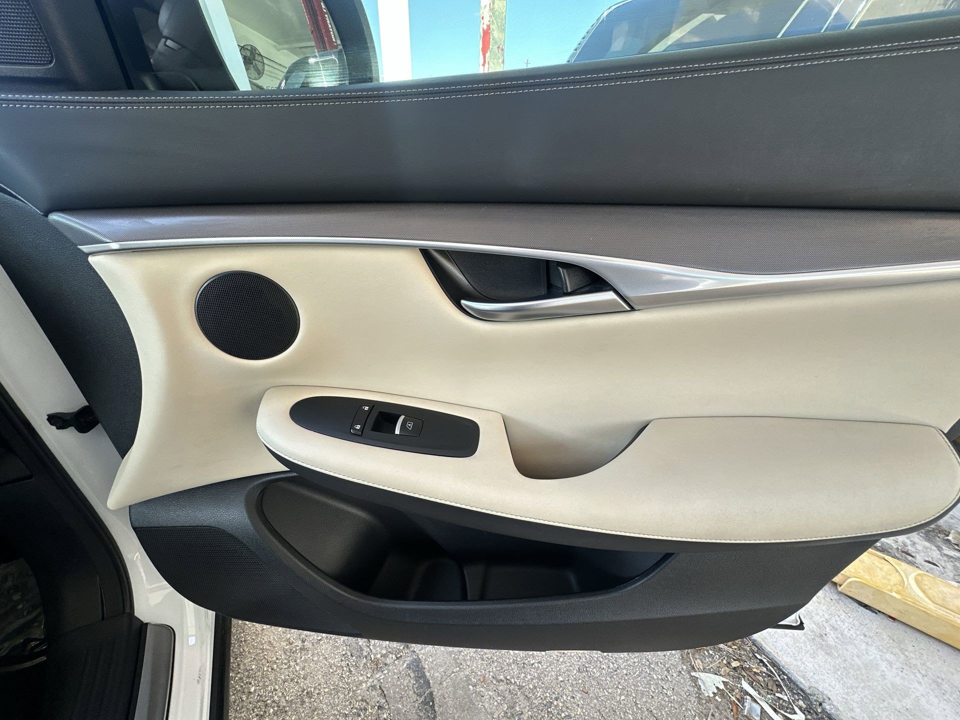 Used 2022 INFINITI QX50 Luxe image 29