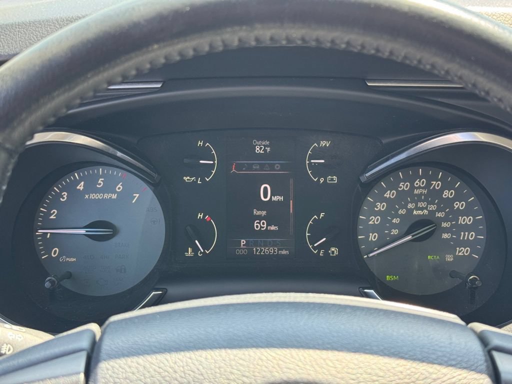 Certified 2019 Toyota Sequoia SR5 AWD/4WD image 14