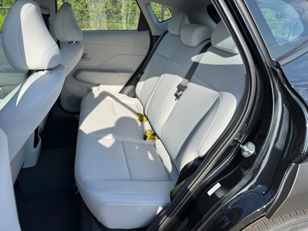 Used 2026 Hyundai Kona SE image 15