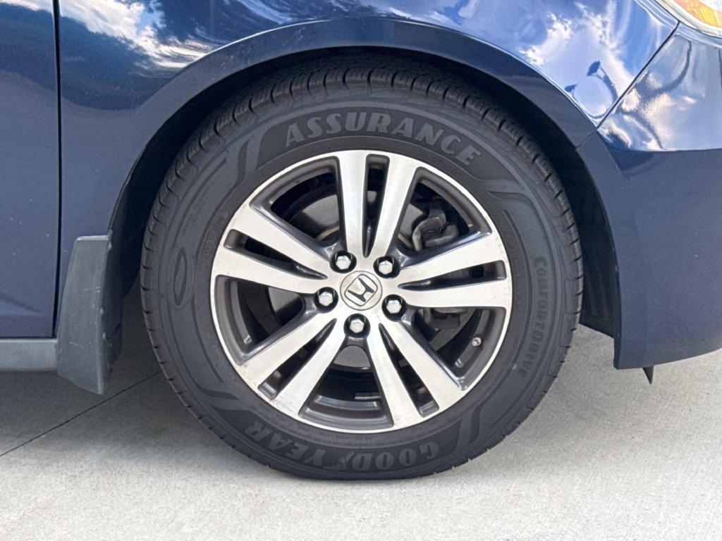 Used 2015 Honda Odyssey EX-L image 11