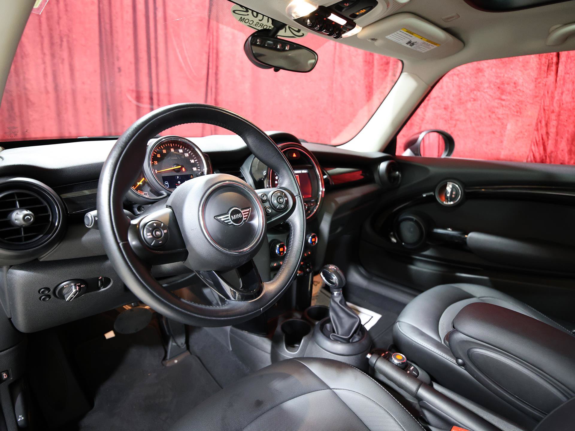Used 2019 MINI Cooper 2-Door Hardtop FWD image 12
