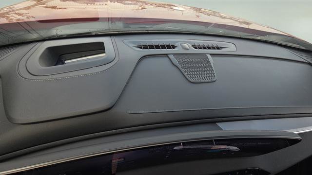 Used 2025 Buick Enclave Sport Touring w/ Power Package image 11