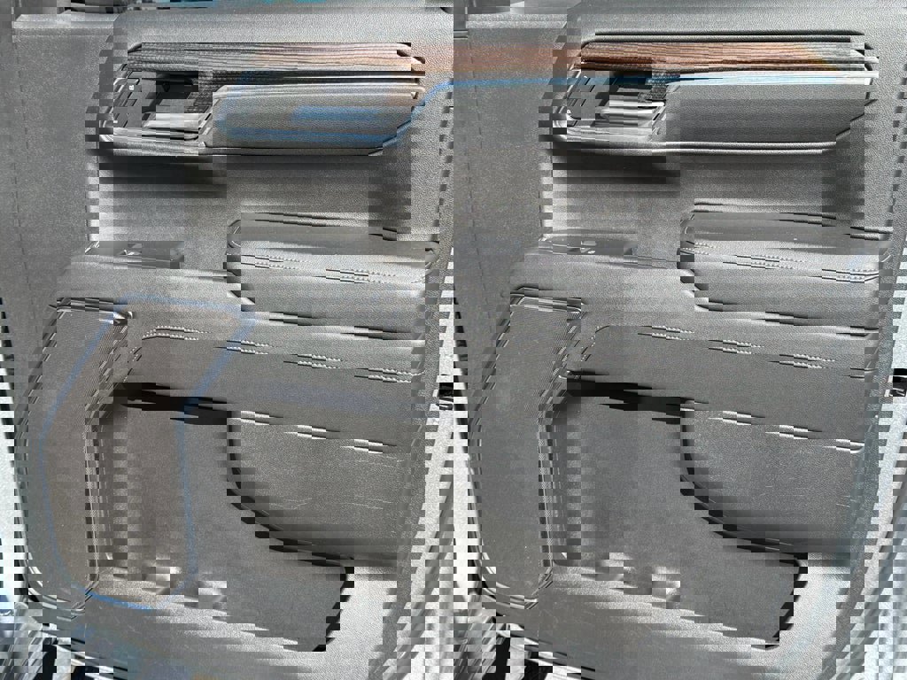 Used 2023 Chevrolet Silverado 1500 RST image 32