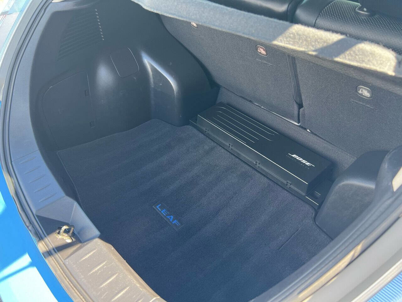 Used 2014 Nissan Leaf SL w/ Premium Package image 32