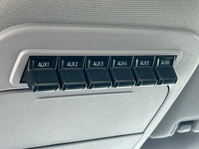 New 2026 Ford F350 4x4 Regular Cab Super Duty image 39