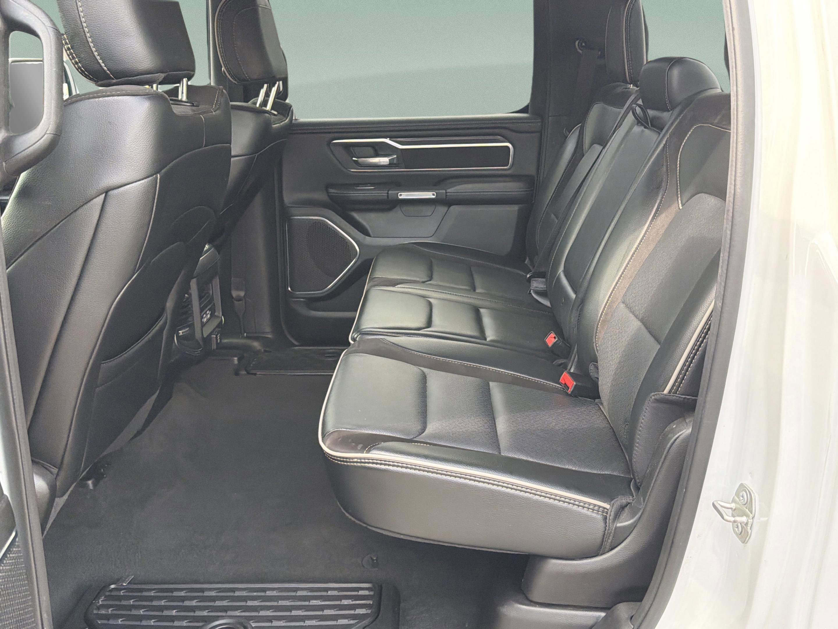 Used 2024 RAM 1500 Laramie image 35