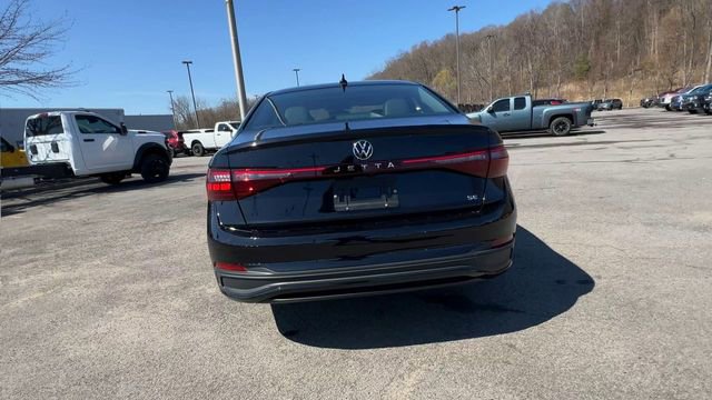 Used 2025 Volkswagen Jetta SE image 7