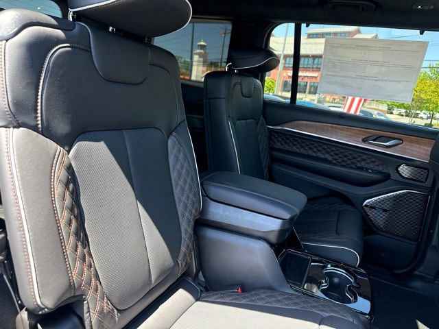 New 2026 Jeep Grand Cherokee L Summit AWD/4WD image 29
