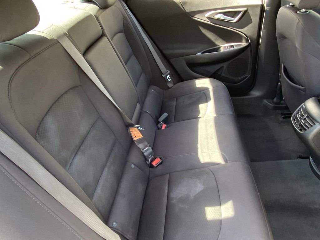 Used 2022 Chevrolet Malibu LT image 13
