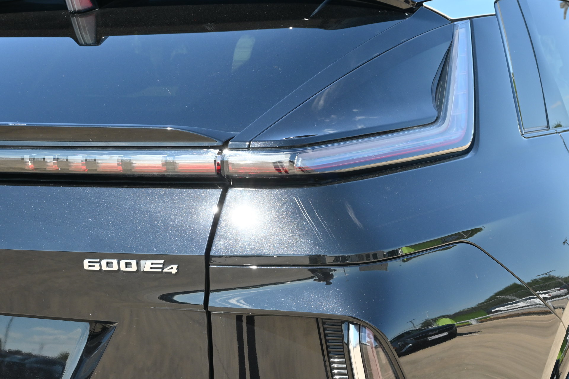 Certified 2024 Cadillac Lyriq Luxury AWD/4WD image 20