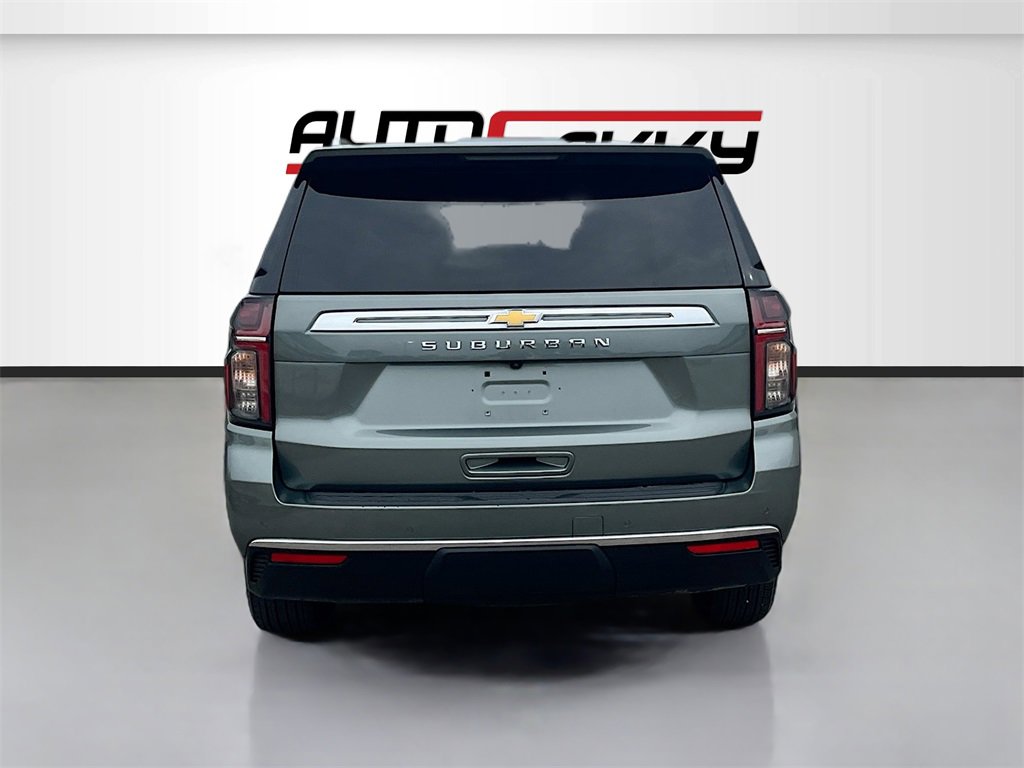 Used 2024 Chevrolet Suburban LS image 6