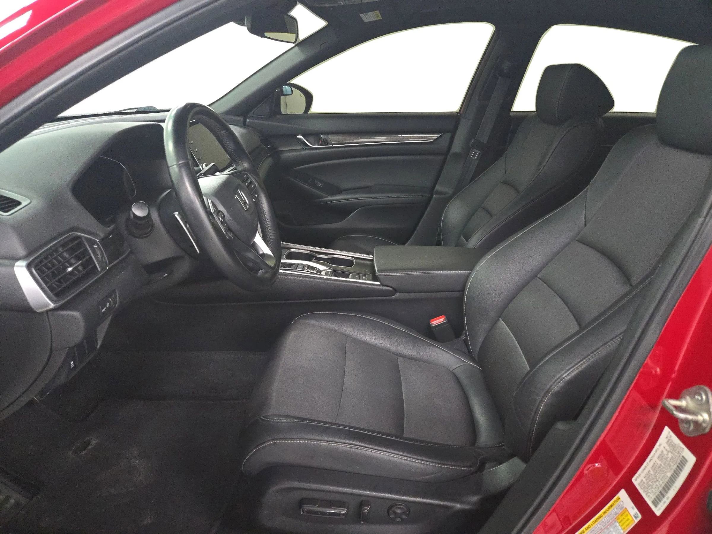 Used 2019 Honda Accord Sport image 9