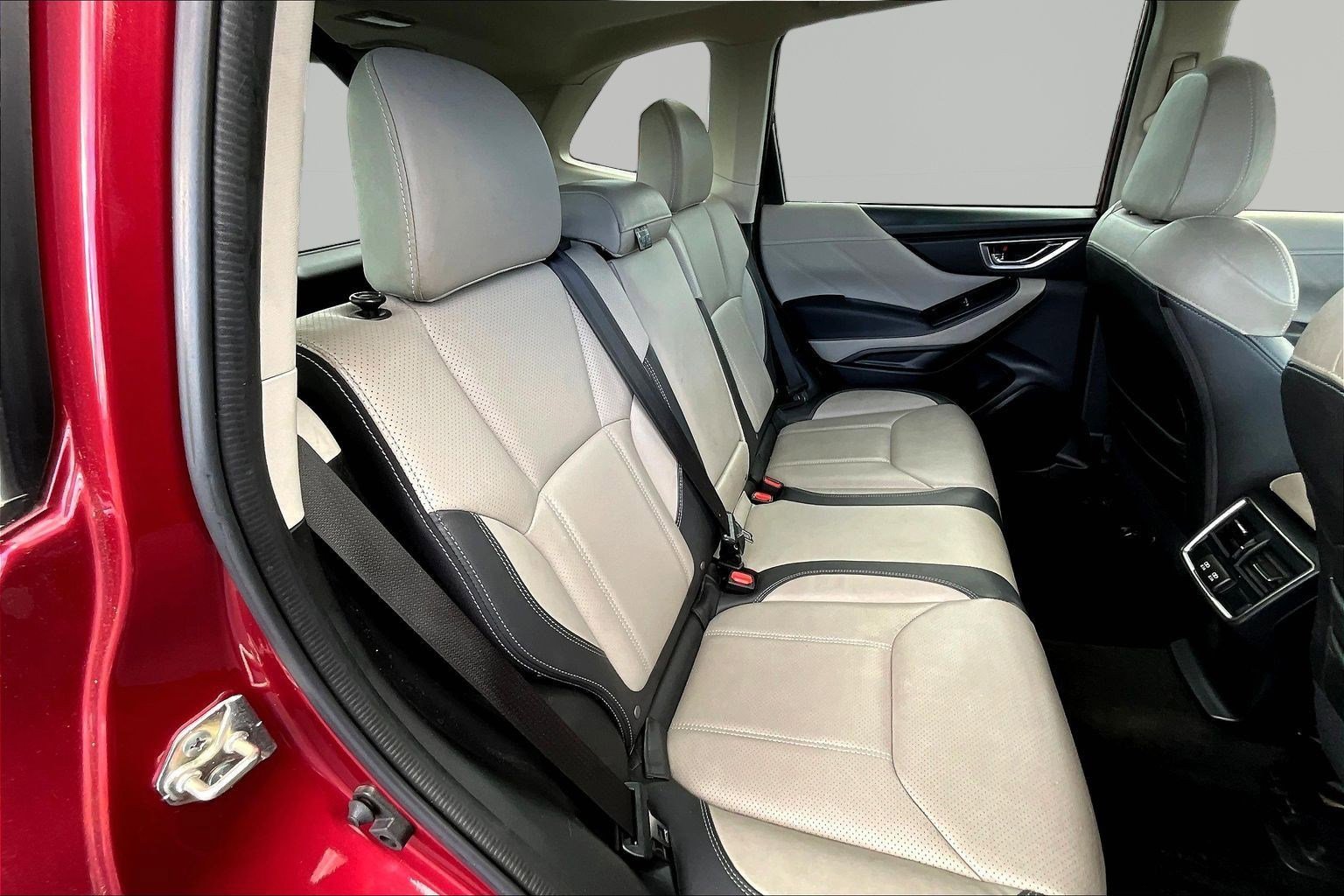 Used 2022 Subaru Forester Limited AWD/4WD image 24