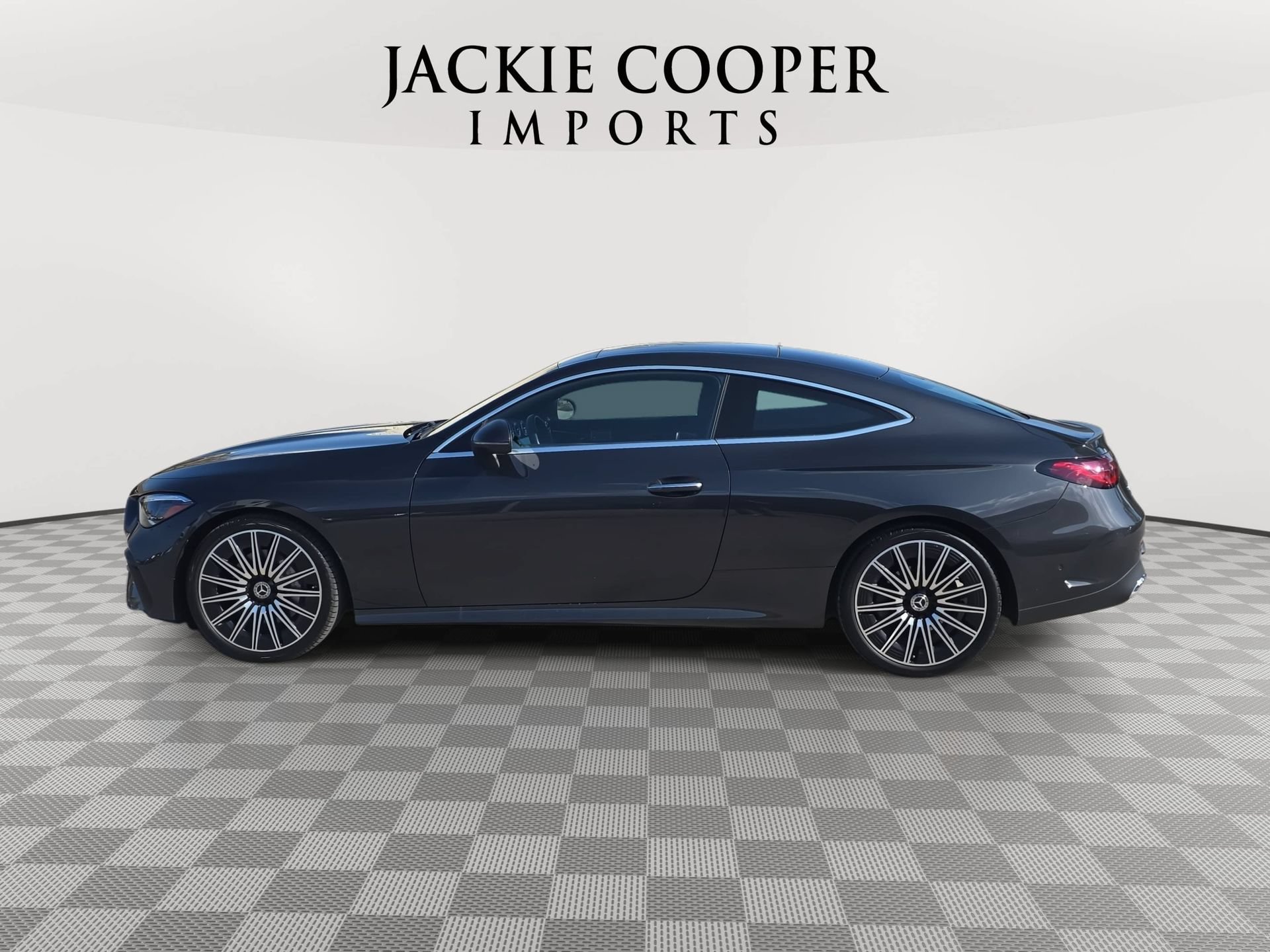 Certified 2025 Mercedes-Benz CLE 300 4MATIC Coupe image 8