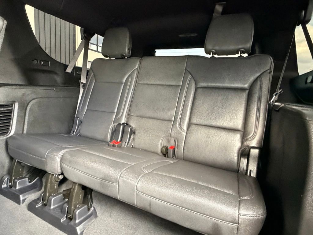 Used 2025 Chevrolet Suburban Z71 AWD/4WD image 23