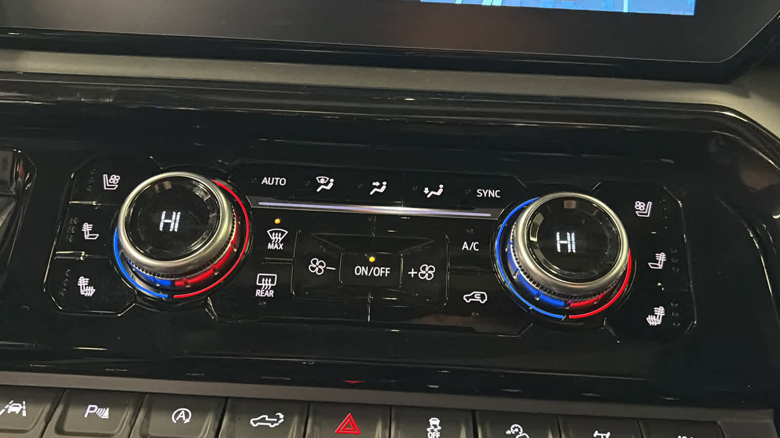 Used 2024 GMC Sierra 1500 AT4X AWD/4WD image 18