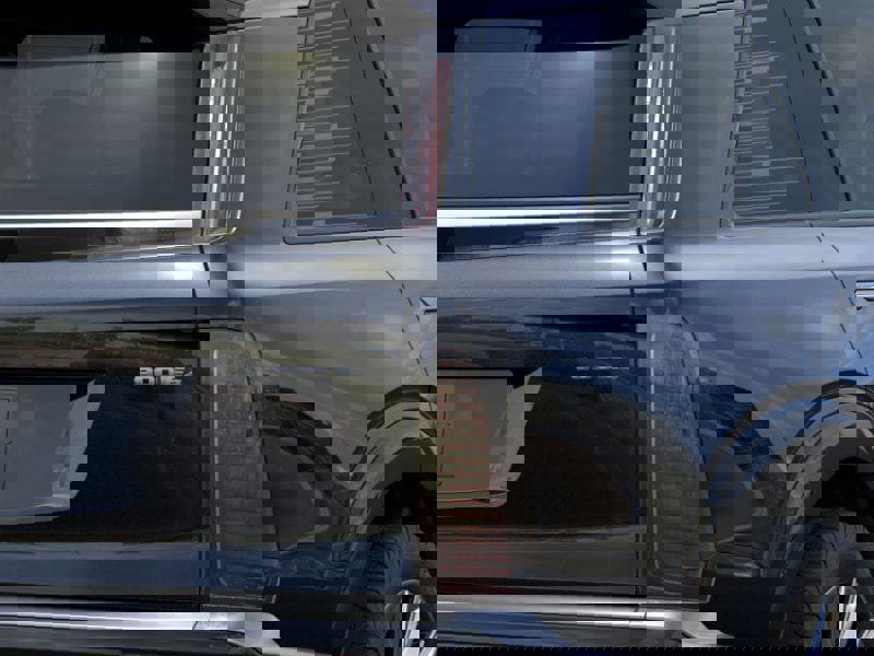 New 2026 Cadillac Vistiq Premium Luxury w/ LPO, Floor Liner Package image 11